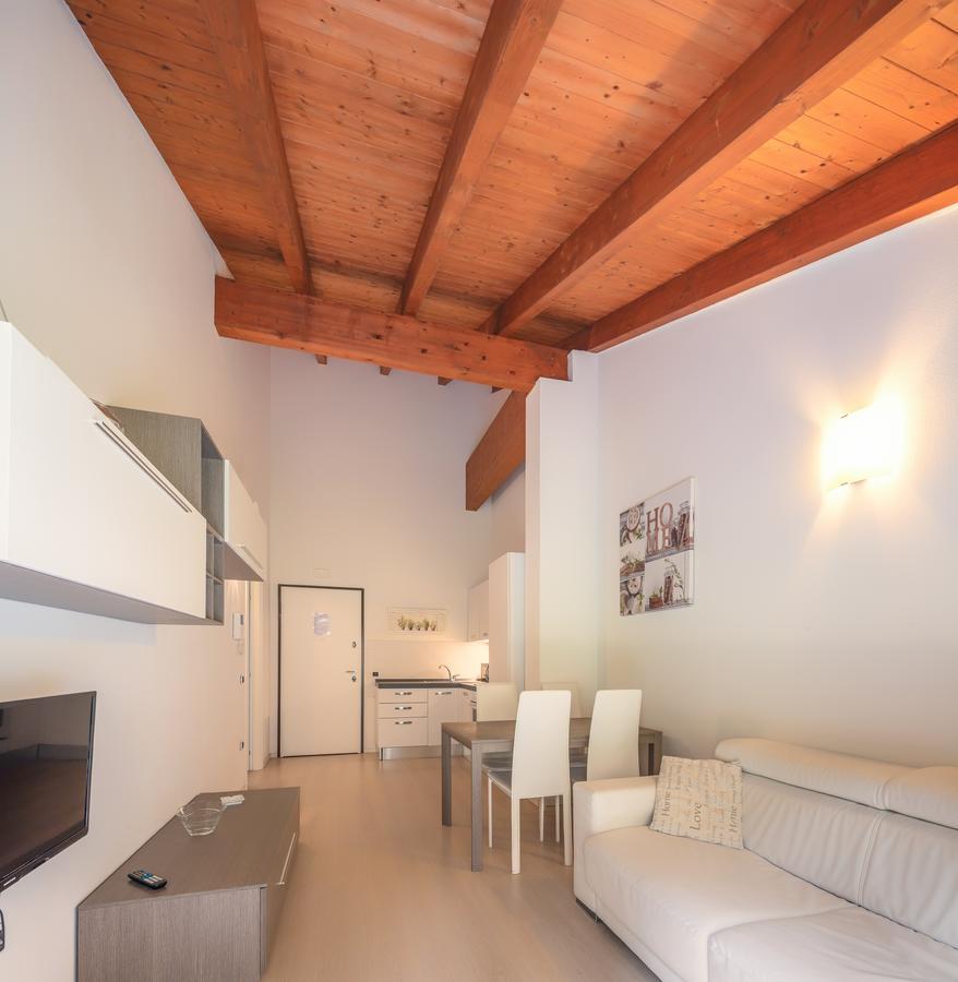 Ferienwohnung Residenza Finestra Sul Parco Comano Terme Exterior foto