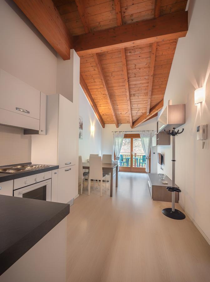 Ferienwohnung Residenza Finestra Sul Parco Comano Terme Exterior foto